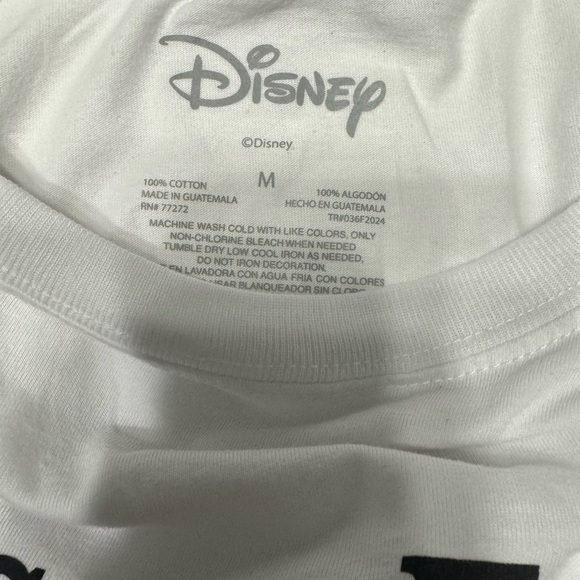 Disney White and Green Short Sleeve Tee Kiss a Frog Size M, 
NWT - Picture 3 of 3